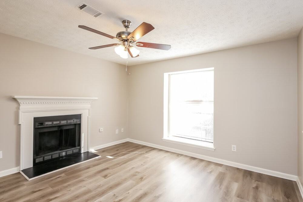 2764 Wildflower Ln - Photo 4 of 17