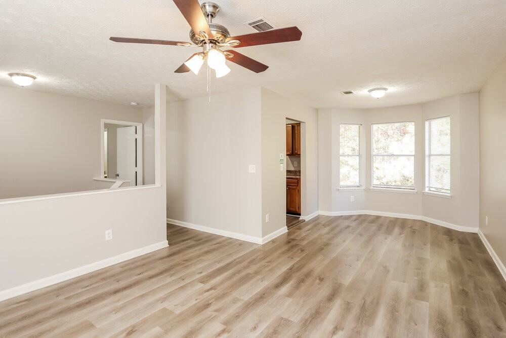 2764 Wildflower Ln - Photo 7 of 17