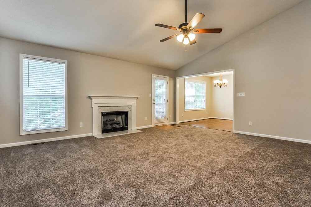 1501 Poplar Ridge Rd - Photo 4 of 15