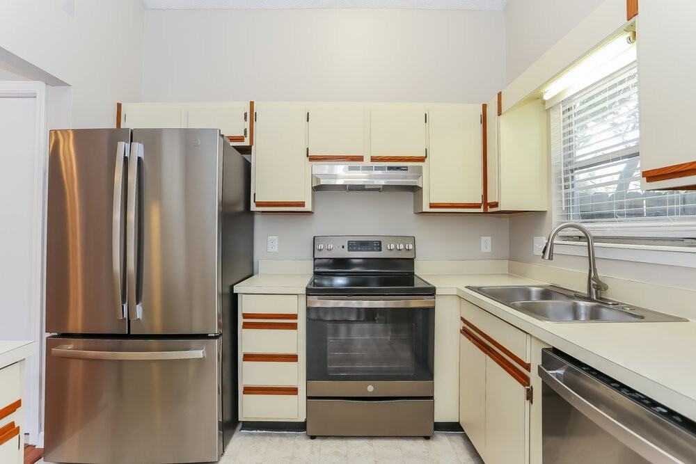 3447 Le Havre Dr E - Photo 6 of 16