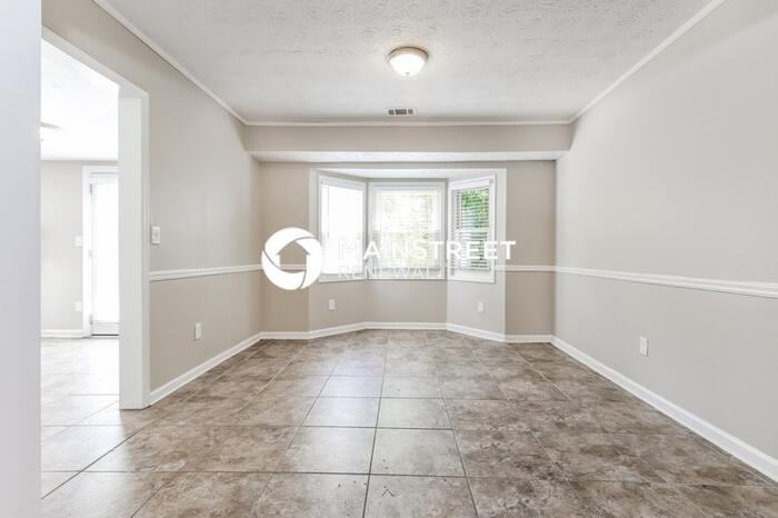 3618 Chinaberry Ln - Photo 4 of 17