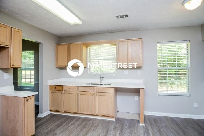 851 Plumbridge Ct - Photo 4 of 17