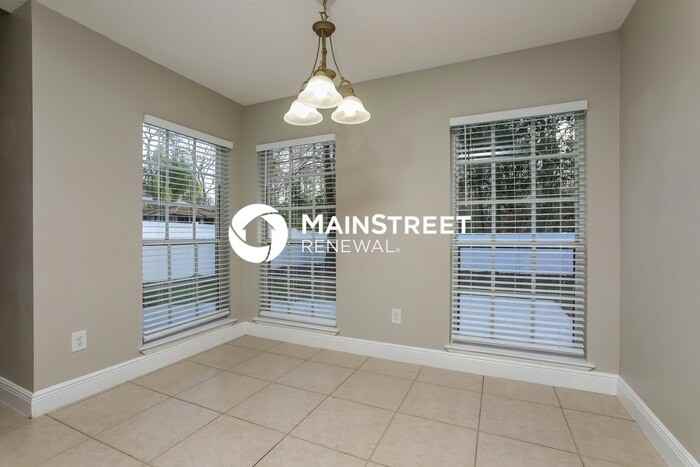 10729 Satinwood Cir - Photo 3 of 17