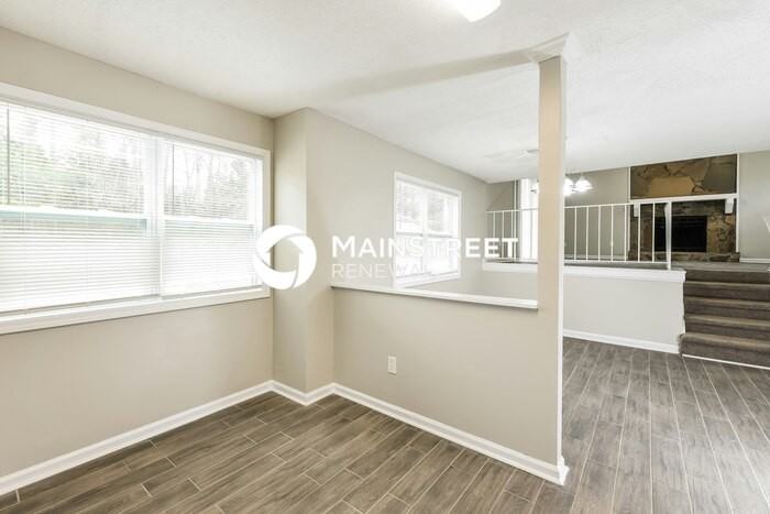 6258 Leverett Drive - Photo 6 of 17