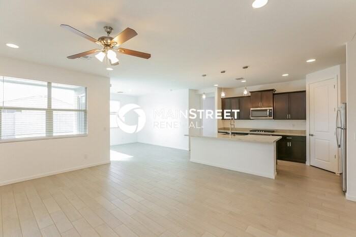 5533 W Walatowa St - Photo 5 of 17