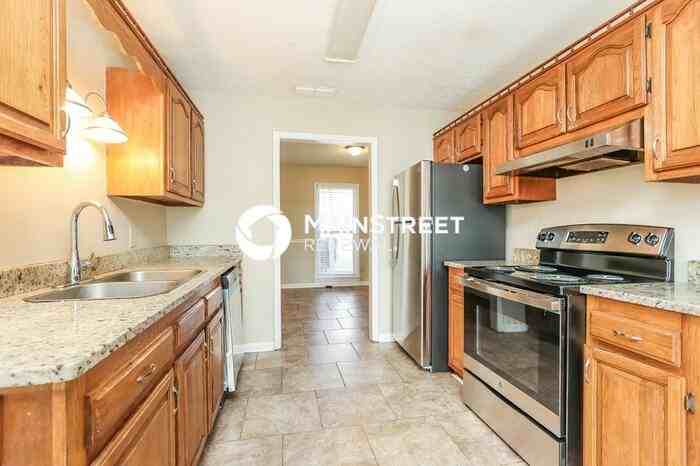 305 Short Ct - Photo 5 of 17