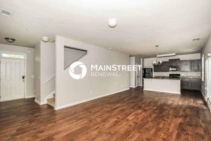 2944 South Hills - Photo 4 of 17