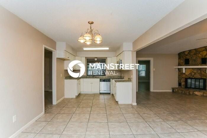 1905 Christopher Dr - Photo 5 of 18