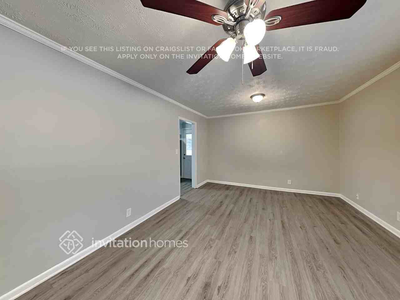 1804 Timothy Drive Southwest - Photo 3 of 18