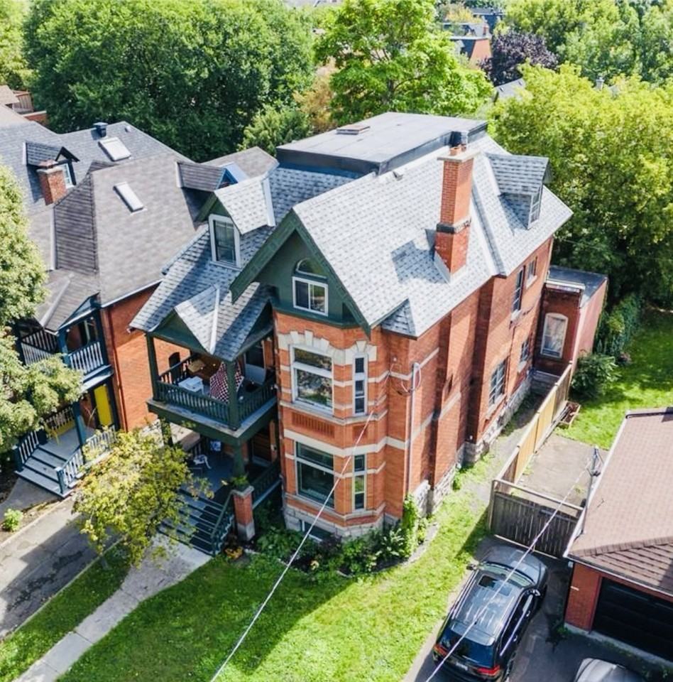 488 MacLaren Street #2 - Photo 2 of 10