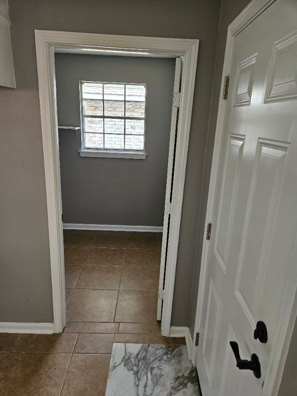 311 Crestview Ave - Photo 4 of 11