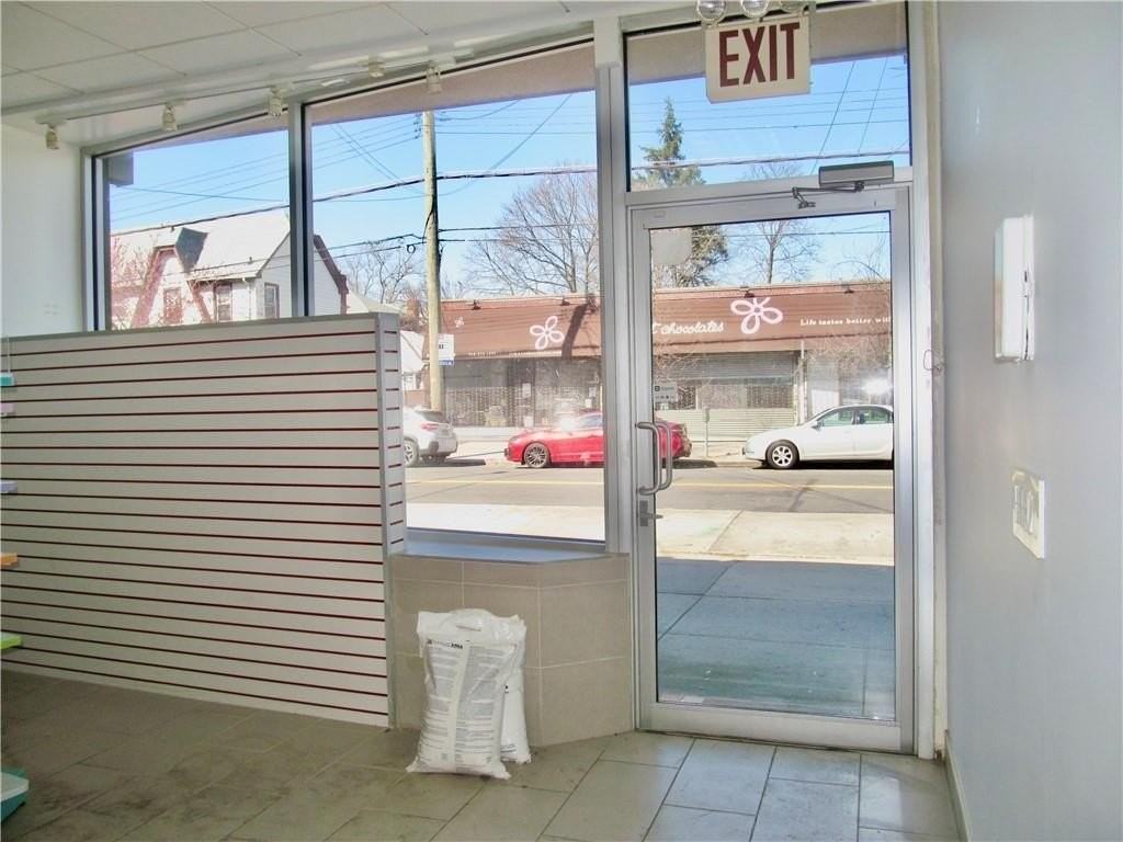 2918 Avenue R - Photo 5 of 16