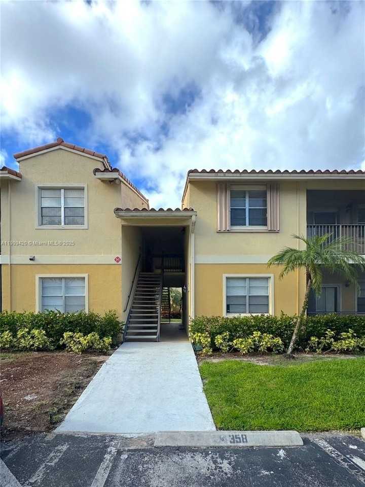 1239 Sw 46th Ave #914