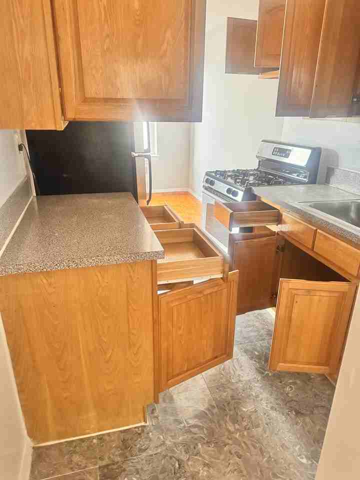 44-30 Douglaston Parkway #4k - Photo 5 of 12