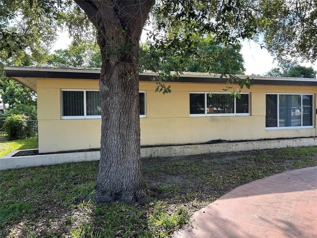 701 W Evanston Cir - Photo 3 of 23