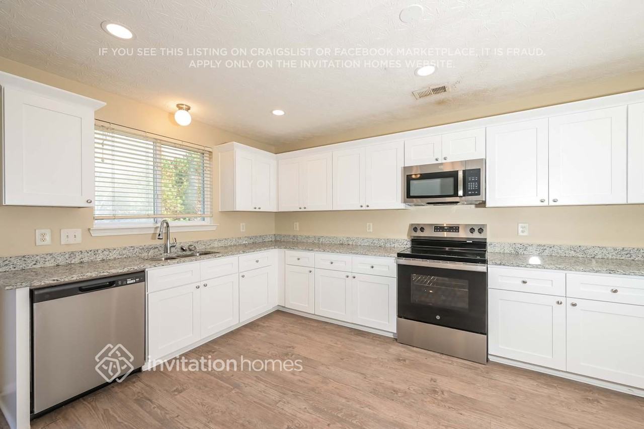 3121 Farmstead Court - Photo 6 of 19