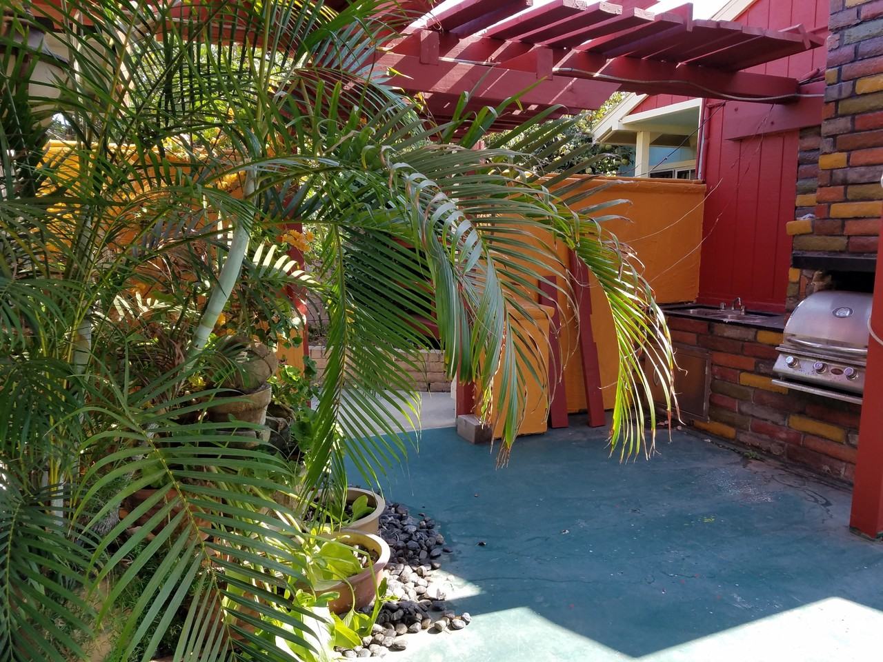 5005 63rd St - Photo 4 of 21