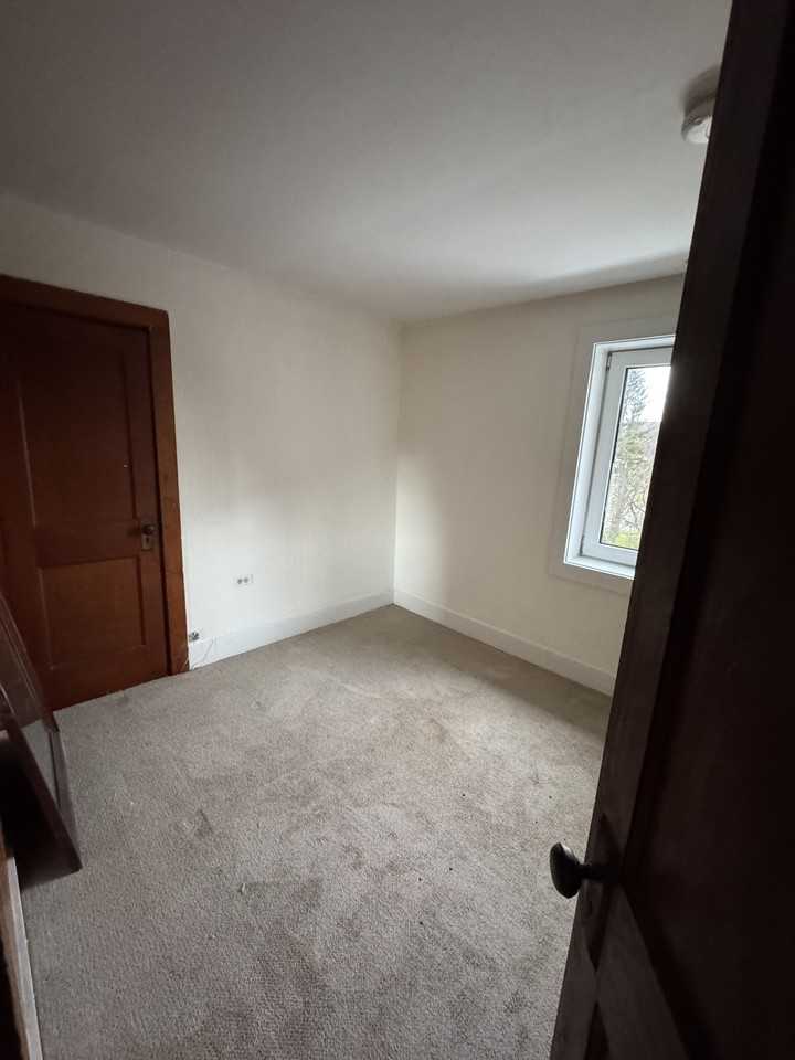 377 Charlotte Rd #B - Photo 6 of 8