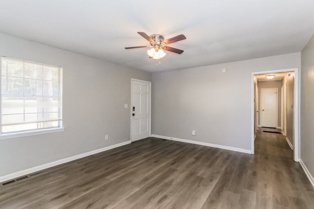 348 Pleasant Grove Rd - Photo 6 of 17