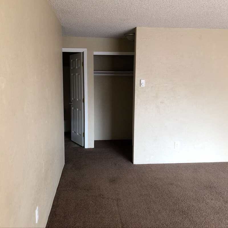 248 W Clark St - Photo 5 of 22