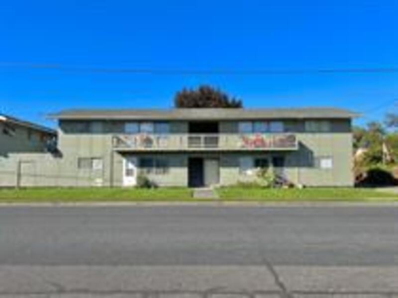 217 Nw 7th St - Photo 3 of 6