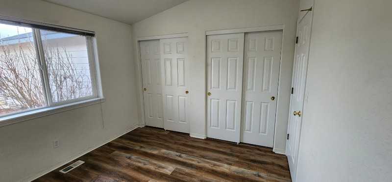 735 Ne Negus Pl - Photo 7 of 20