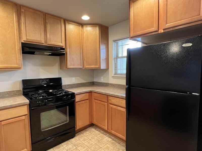 2250 Sw 21st St #10 - Photo 4 of 26