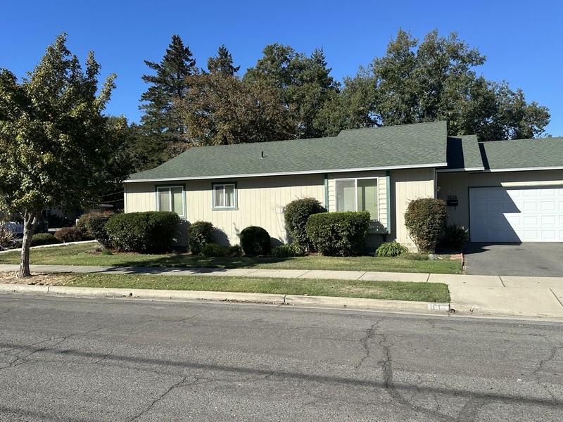 1616 Sw K St - Photo 4 of 25