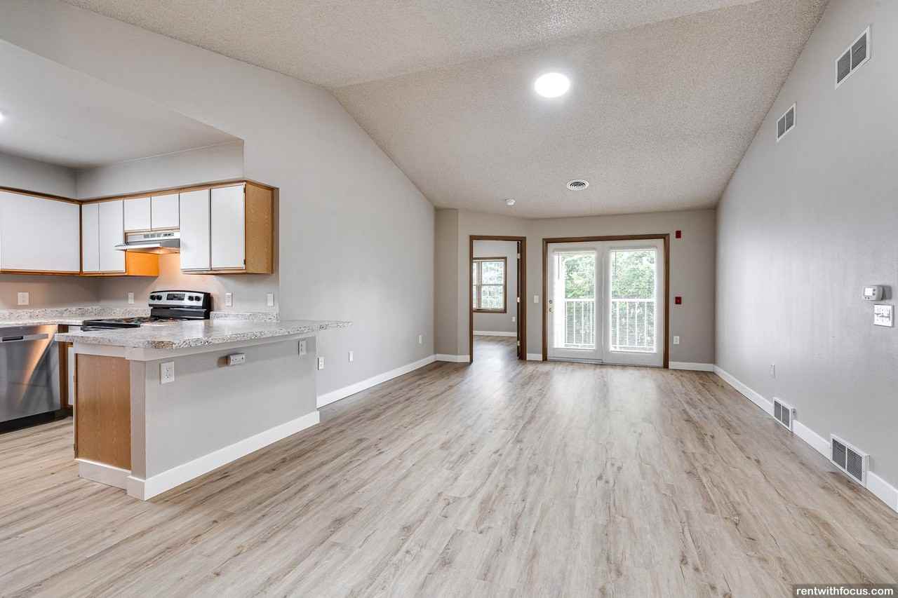 3121 Forest Run Ct. - Photo 4 of 18