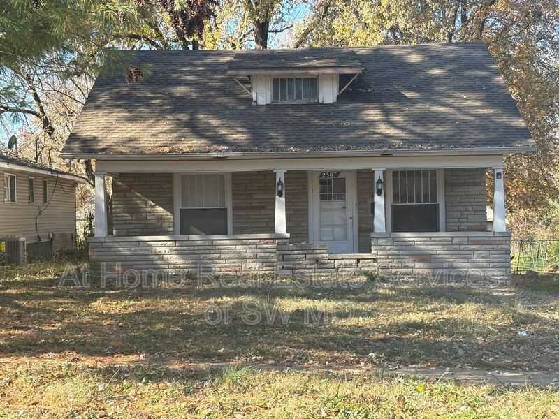 2307 North Franklin Avenue