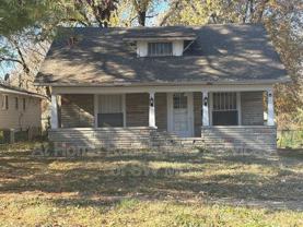 2307 N Franklin Ave - Photo 1 of 1