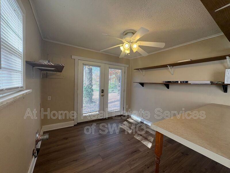 2307 N Franklin Ave - Photo 6 of 12