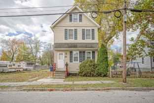 121 Oak St - Photo 1 of 1