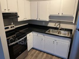 featured image of 4915 Saddlebrook Lane #6