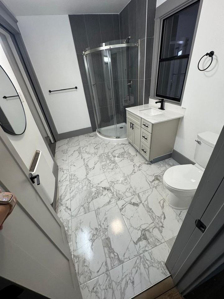 811 S Cushman Ave #B - Photo 6 of 9