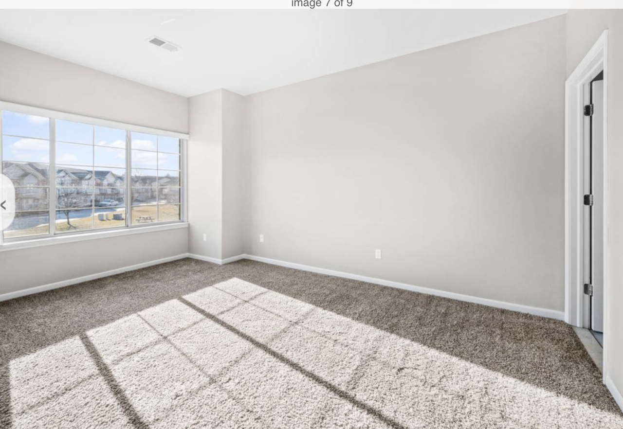 Towne Center Flats - Photo 7 of 11