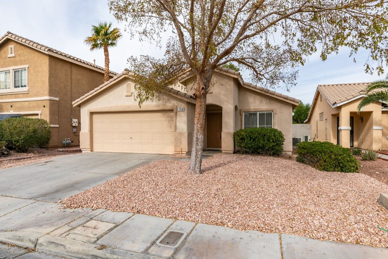 744 Gritty Garnett Avenue - Photo 2 of 48