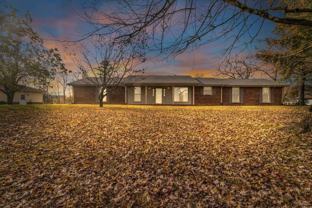 341 Hickory Dr - Photo 1 of 1