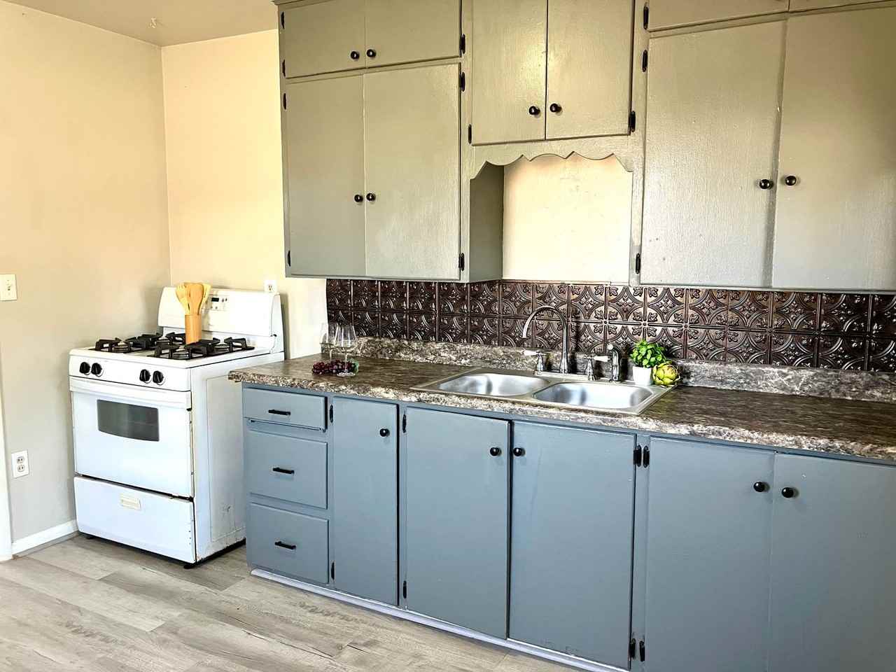 137 Se 1st St - Photo 4 of 22