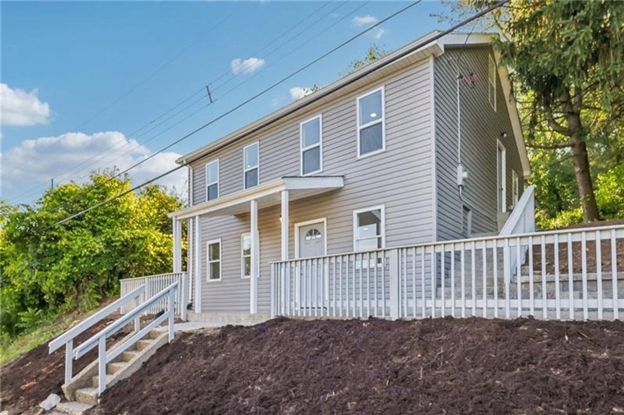 211 Oxford Avenue - Photo 3 of 30