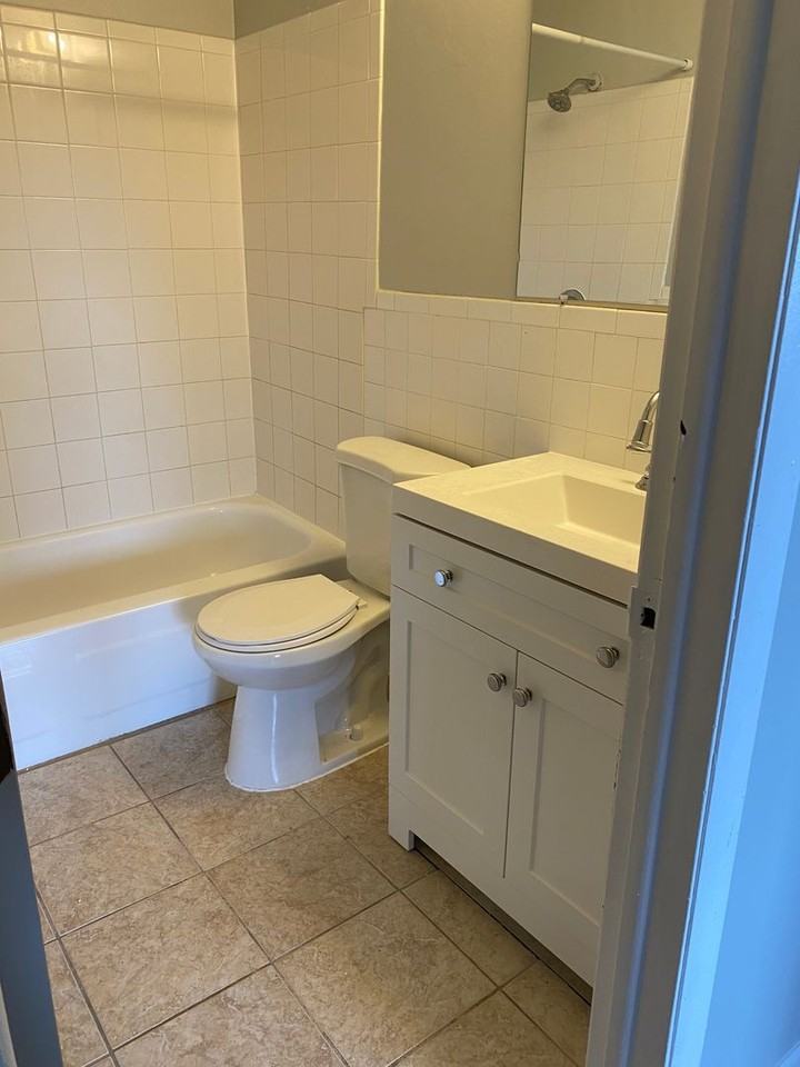 PERSAUD BRAMANTES APARTMENTS - Photo 2 of 7