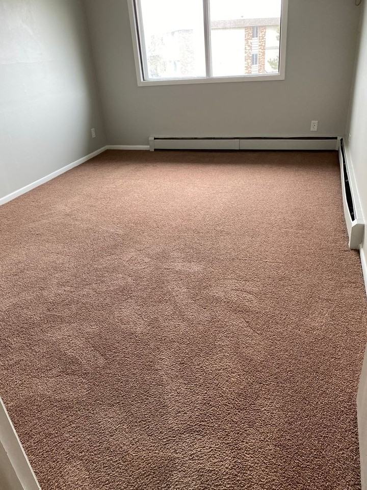 PERSAUD BRAMANTES APARTMENTS - Photo 5 of 7