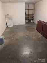 841 W 4th St - Photo 3 of 16