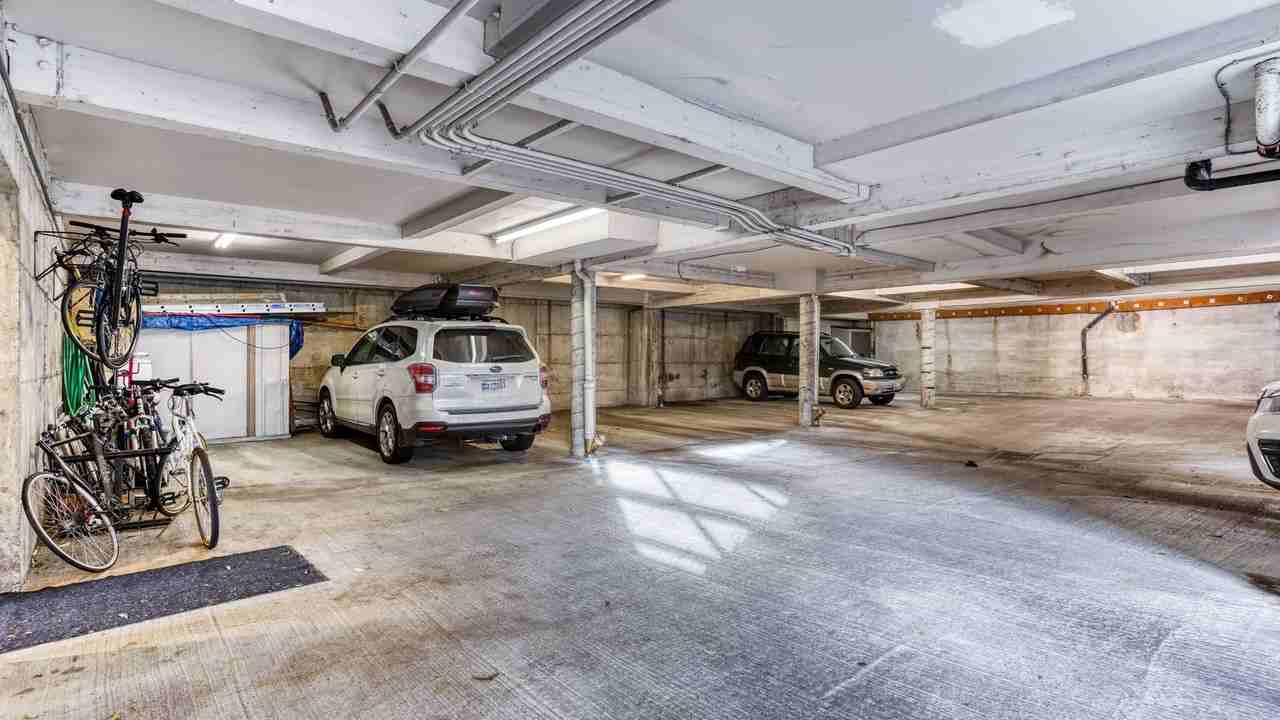 Interlake - Photo 3 of 9