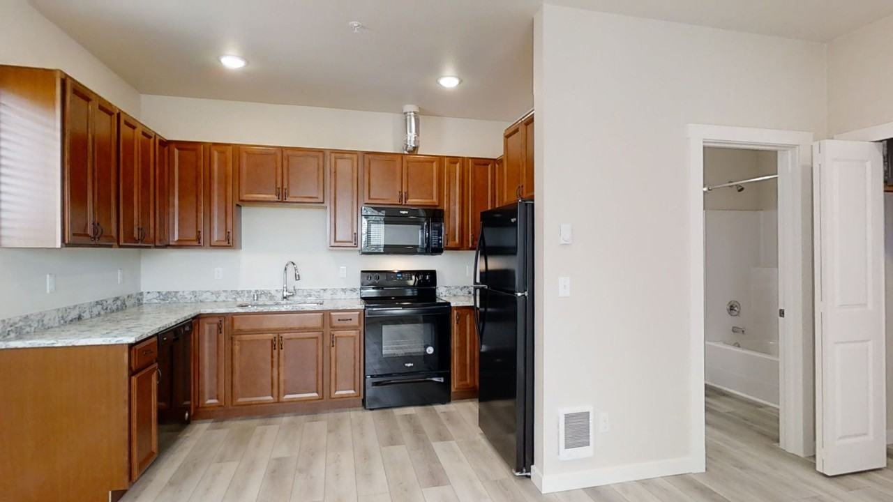 7427 S D St - Photo 4 of 33
