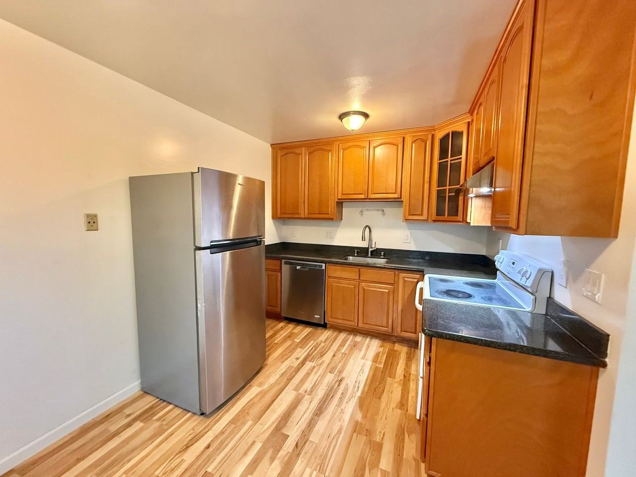 535 Valley Forge Way #3 - Photo 7 of 15