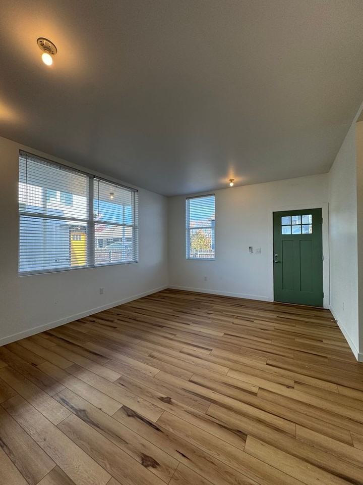 406 E Windsor Ct #1 - Photo 7 of 25