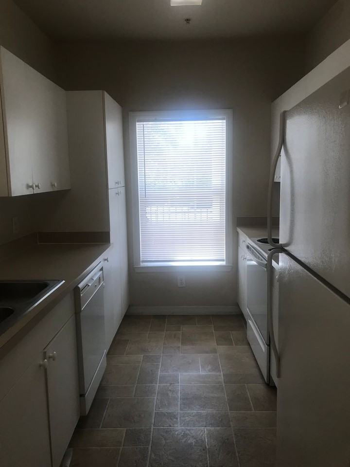 3561 Conroy Rd - Photo 5 of 14