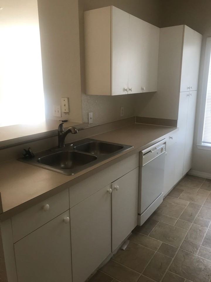 3561 Conroy Rd - Photo 7 of 14