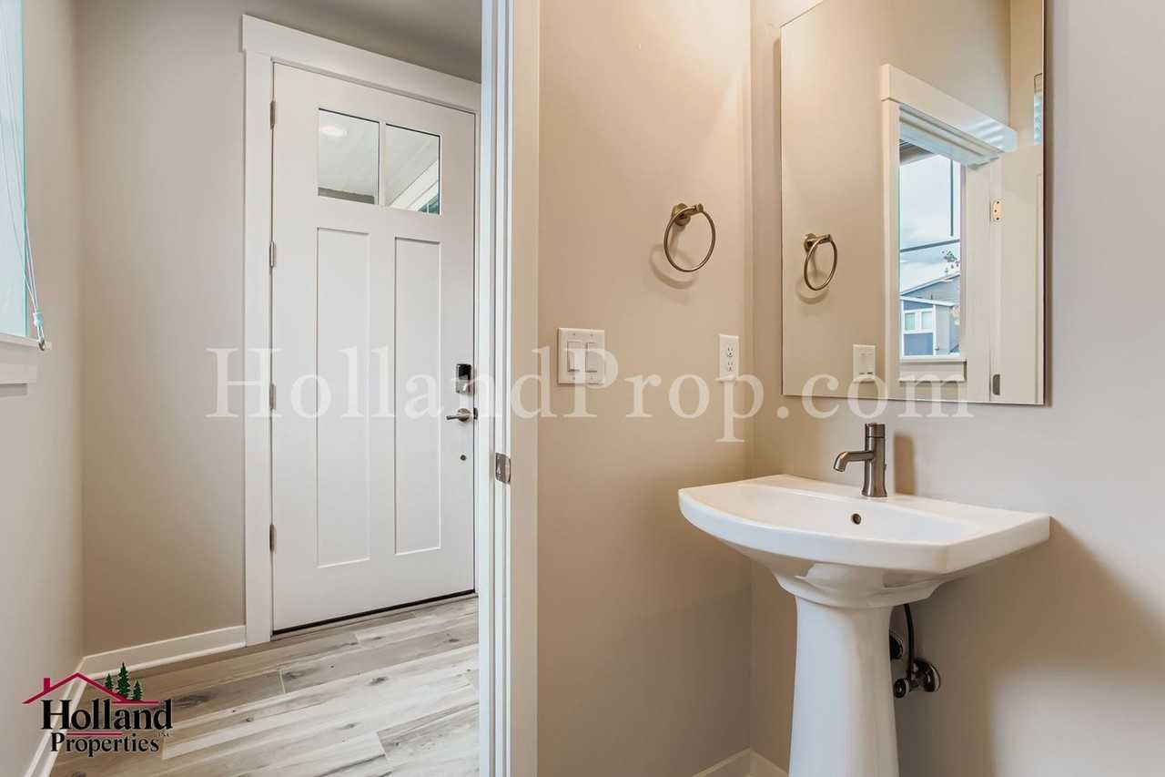 4050 Se Century Blvd - Photo 6 of 20